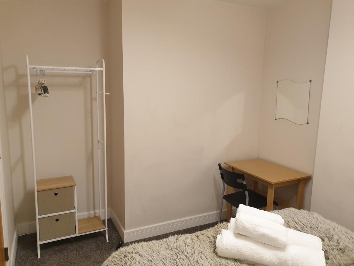 Birmingham Amethyst, 3 Bedroom Apartment Exterior foto